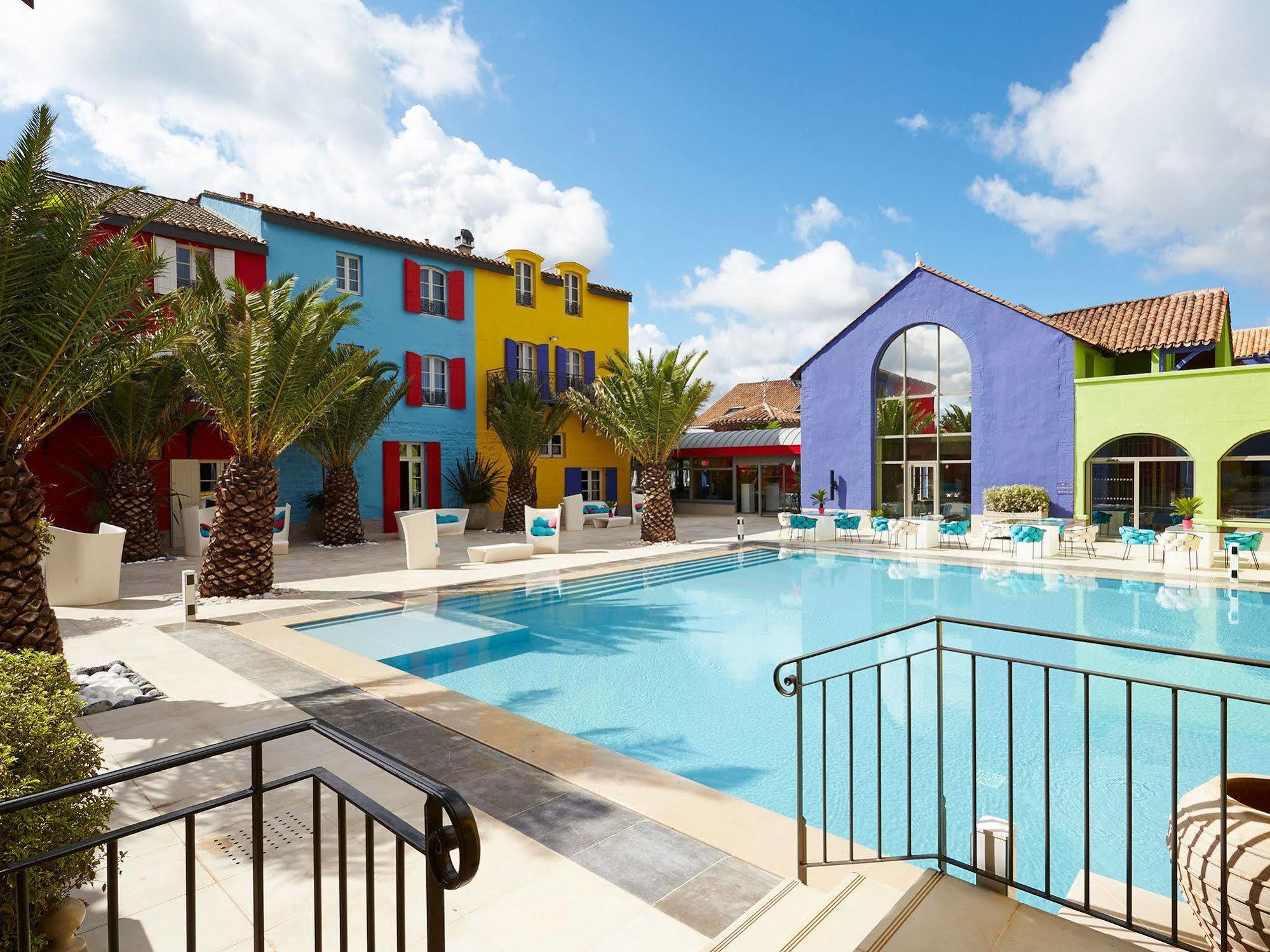 Le Stelsia Resort Saint-Sylvestre-sur-Lot Exteriér fotografie